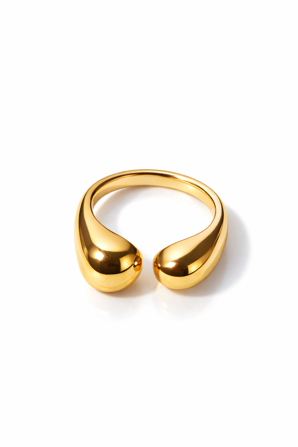 The Clara Curve Ring