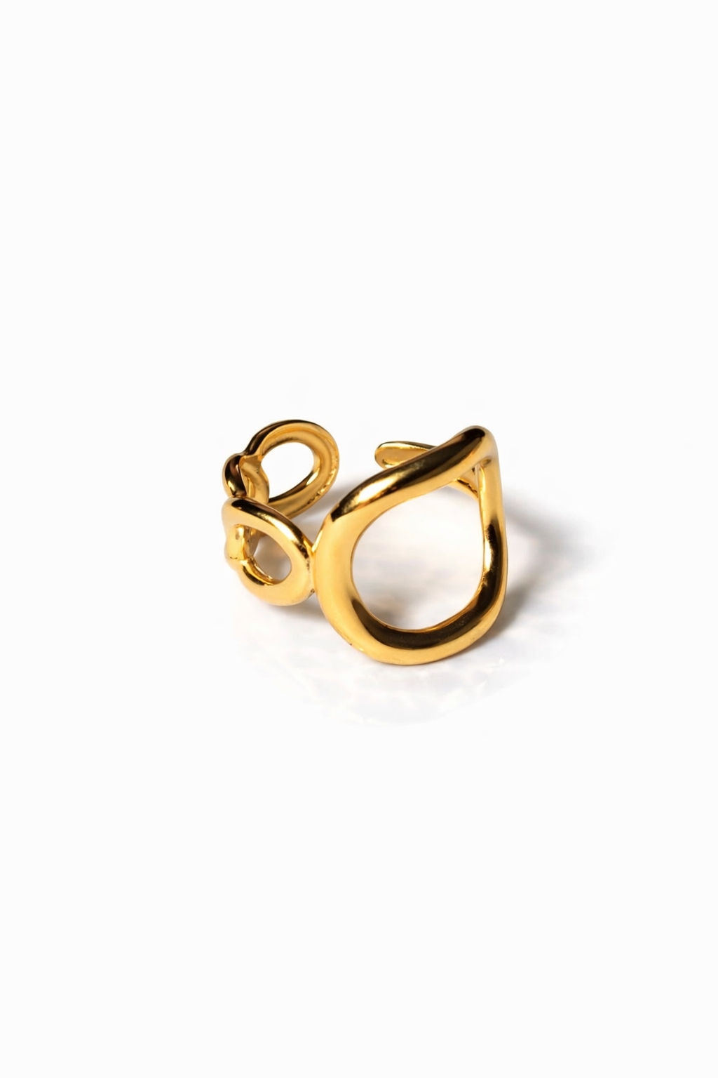 Lina Loop Ring