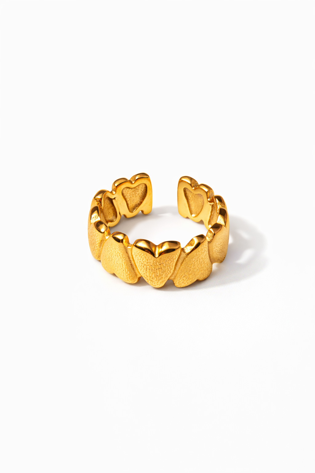 Rhea Heart Band Ring