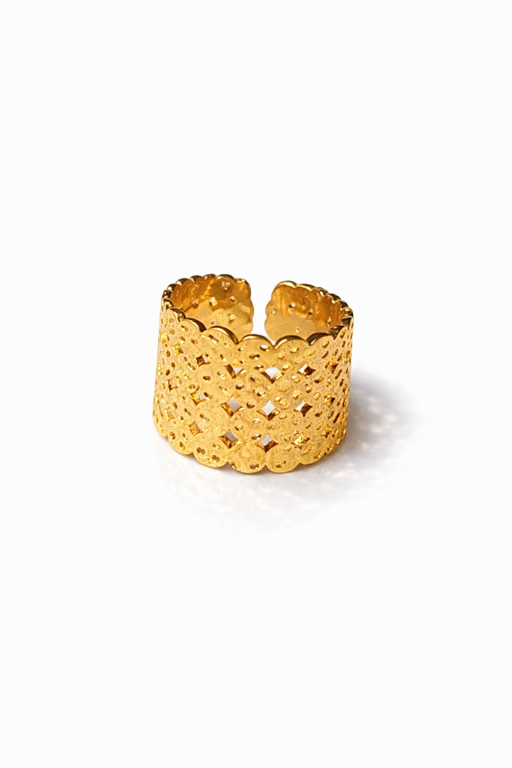 Elara Lace Ring