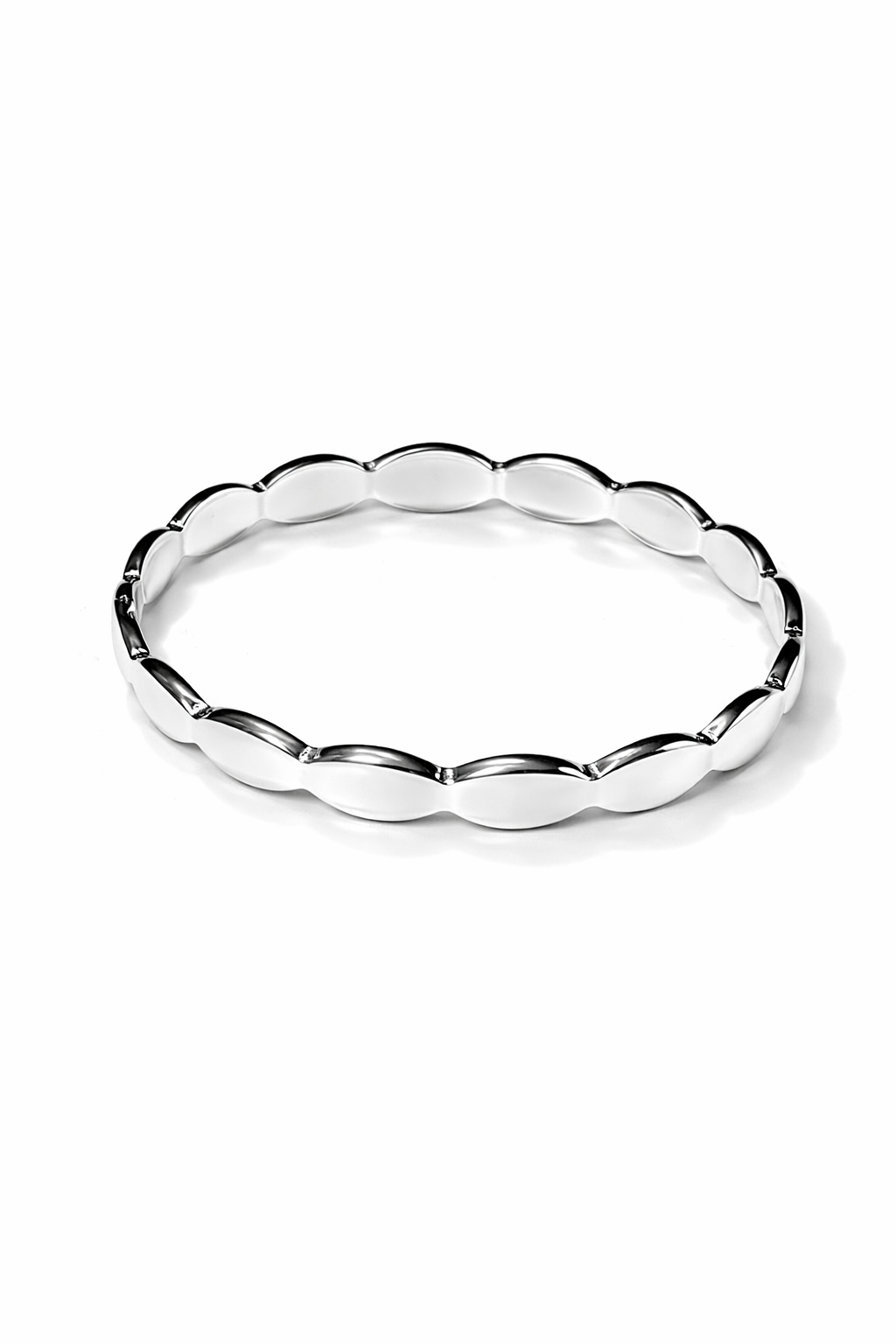 Elara Flow Bracelet