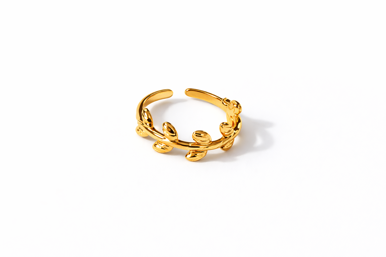 Iris Garland Ring